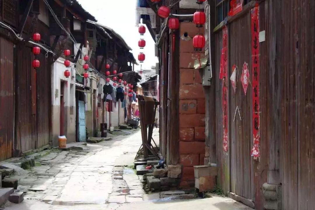 喜欢一个人怎么表白-最新最全的红迪网平台